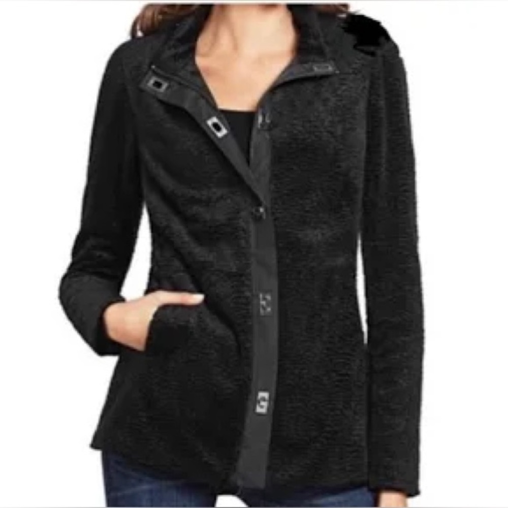 Cabi Turnkey Topper